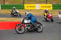 Vintage-motorcycle-club;eventdigitalimages;mallory-park;mallory-park-trackday-photographs;no-limits-trackdays;peter-wileman-photography;trackday-digital-images;trackday-photos;vmcc-festival-1000-bikes-photographs